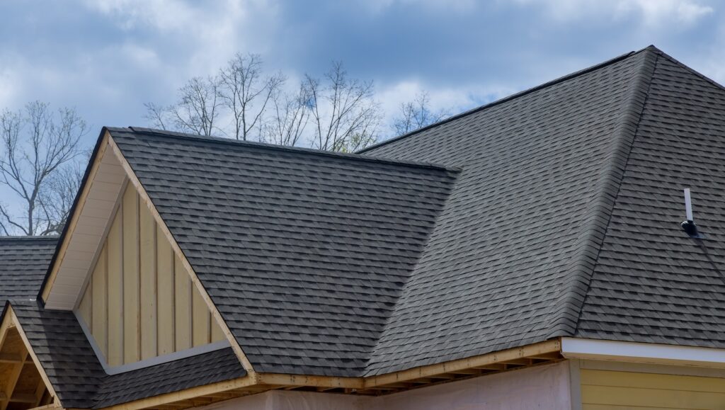 Asphalt shingles roofing construction waterproofing for new house in covered corner roof shingles